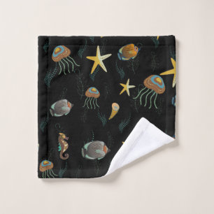Seamless pattern with cute decorative fishes wash cloth
