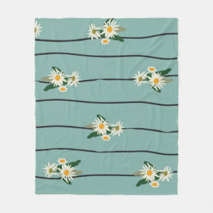 Seamless pattern with daisy and stripes fleece blanket