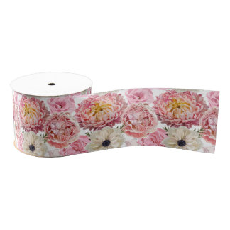 Seamless pattern with detailed hand drawn flowers. grosgrain ribbon