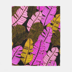 Seamless pattern with hand drawn tropical leaves. fleece blanket