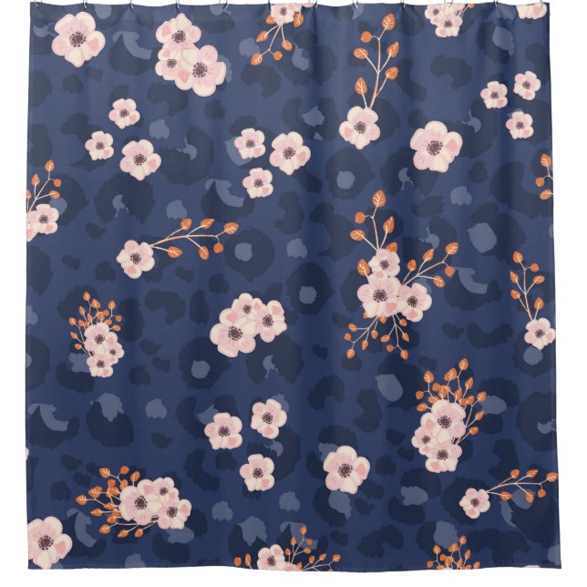 Seamless pattern with leopard skin and pink small  (Front)