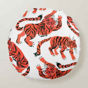 Seamless pattern with painted in gouache tigers in round pillow