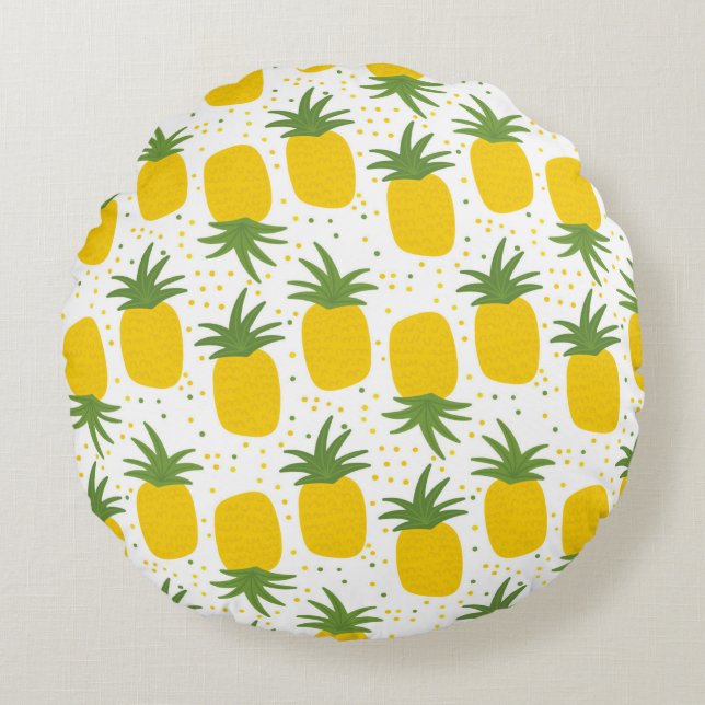 Seamless pattern with pineapples. Yellow pineapple Round Pillow (Front)