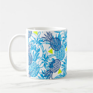 Seamless pattern with tropical motif coffee mug
