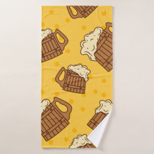 Seamless Pattern with Wooden Foam Beer Mugsbeer, p Bath Towel