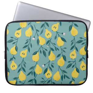 Seamless pattern with yellow pear. Fruit backgroun Laptop Sleeve