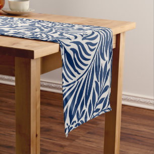 Seamless retro pattern with rounded squares short table runner