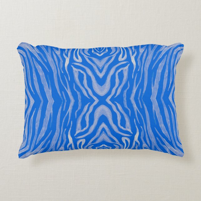 Seamless tiger skin pattern accent pillow (Front)
