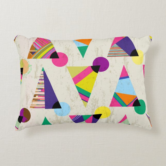 seamless triangle pattern background, hipster retr accent pillow (Front)
