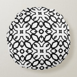 Seamless vintage pattern in geometric ornamental s round pillow