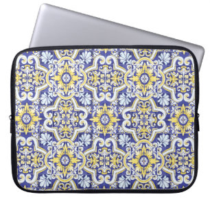 Seamless vintage pattern with an effect of attriti laptop sleeve