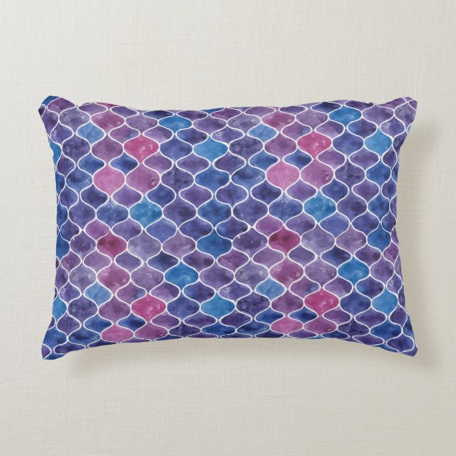 Seamless watercolor violet pattern accent pillow (Front)