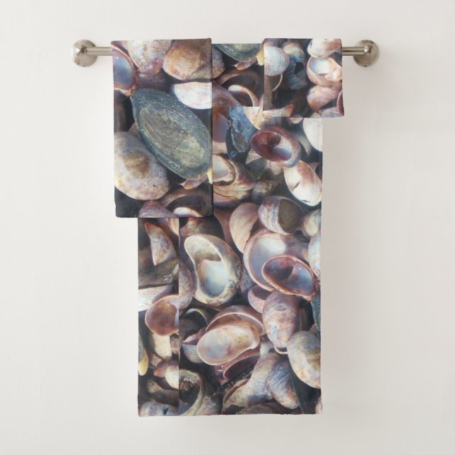 Seashell Bath Towel Set (Insitu)