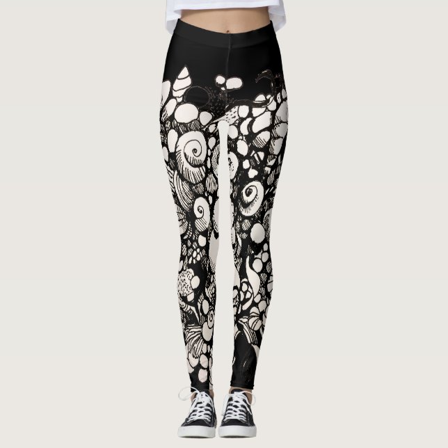 Seashells Black and white Leggings (Front)
