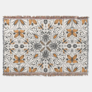 Seashells in Viva Magenta- Color of the Year 2023 Throw Blanket