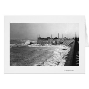 Seaside, Oregon Sou Wester Wave and Turnaround