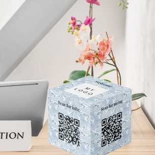Seaside welcome business logo QR codes info table Cube