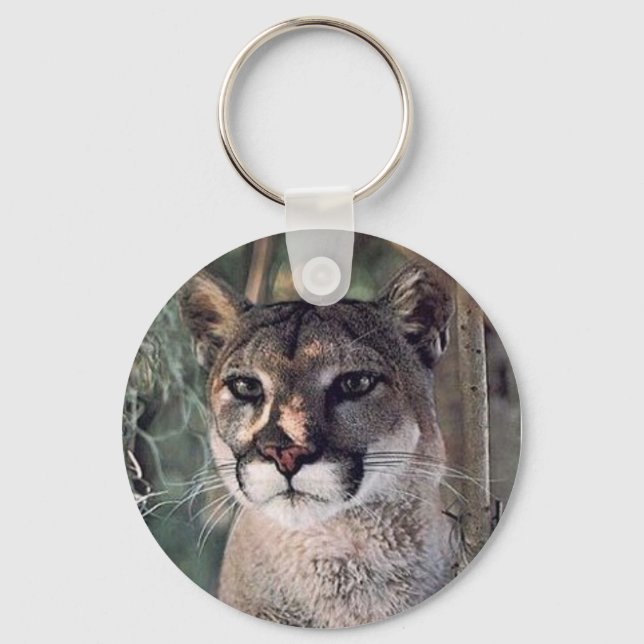 seated cougar keychain (Front)