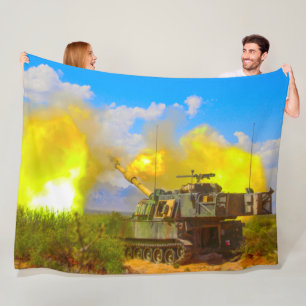 SELF-PROPELLED HOWITZER – M109 Paladin Fleece Blanket