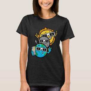 Selfie Earth Moon Sun Chaser Total Solar Eclipse 2 T-Shirt