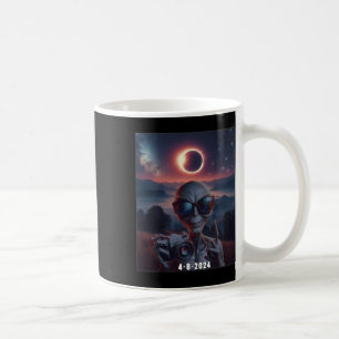 Selfie With Solar 2024 Eclipse Wearing Gles Retro  Coffee Mug