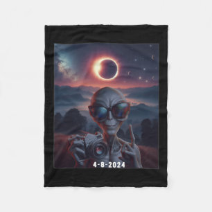 Selfie With Solar 2024 Eclipse Wearing Gles Retro Fleece Blanket
