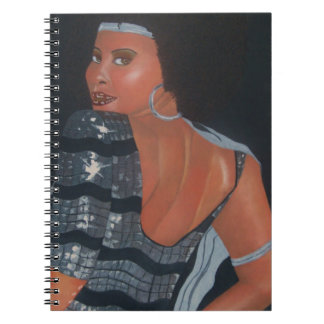 Sembler le carnet de notes à spirale de bon