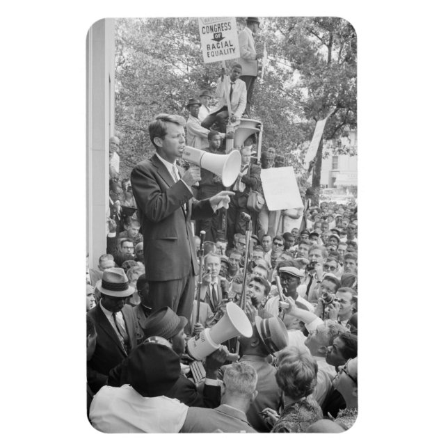 Sen. Robert Kennedy Campaigning for US President   Magnet (Vertical)