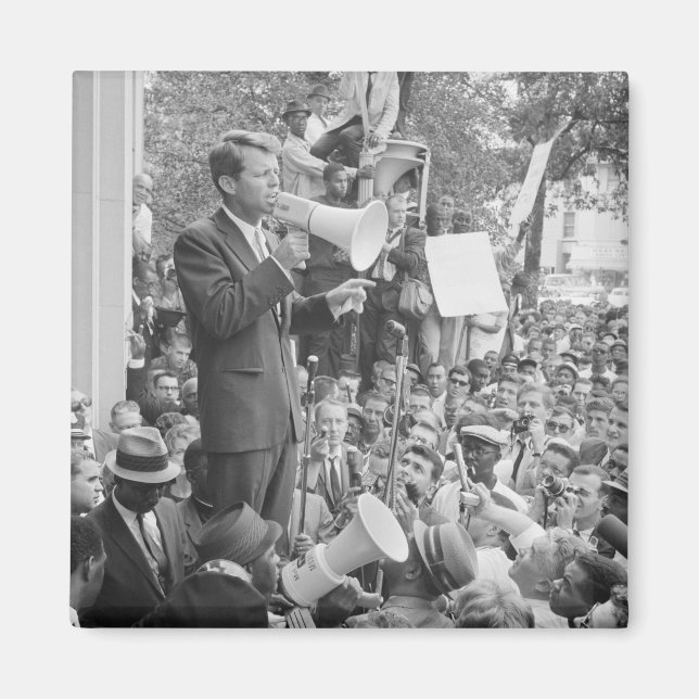 Sen. Robert Kennedy Campaigning for US President   Magnet (Front)