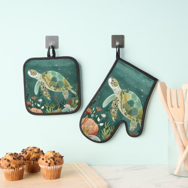 Serene Sea Turtle: Underwater Oasis Oven Mitt & Pot Holder Set (Insitu(Hanging))