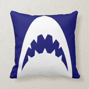 SÉRIE DE COUSSIN DE REQUIN BLEU. AUTRE COLORE