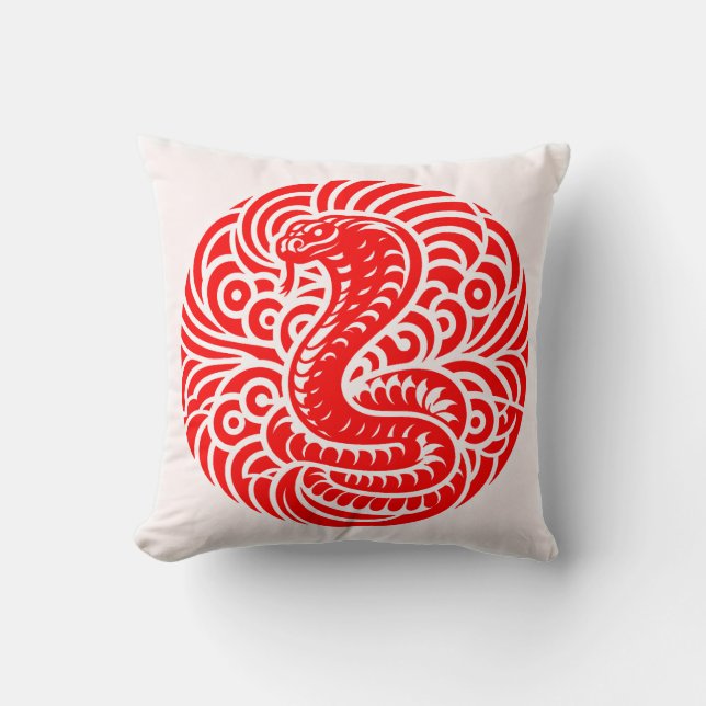 Serpentine Comfort: Cobra-Shaped Pillow for Exotic (Front)