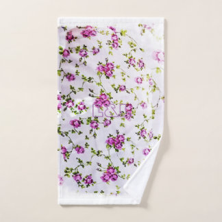 Serviette à main avec fleurs 