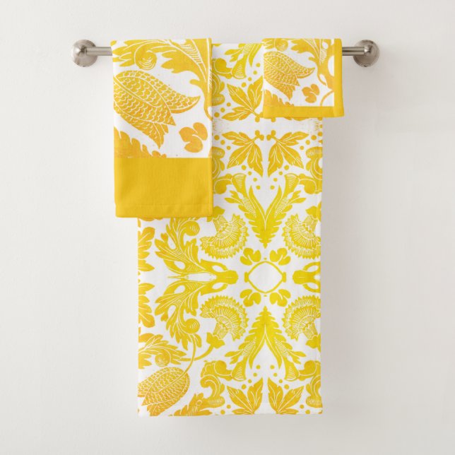 Serviette de bain à fleurs et soleil (En situation)