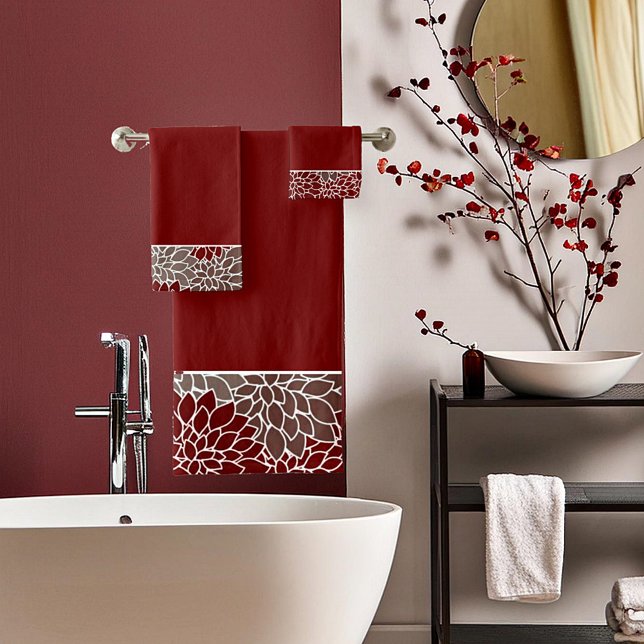 Serviette de bain dahlias rouge et argent (Créateur téléchargé)