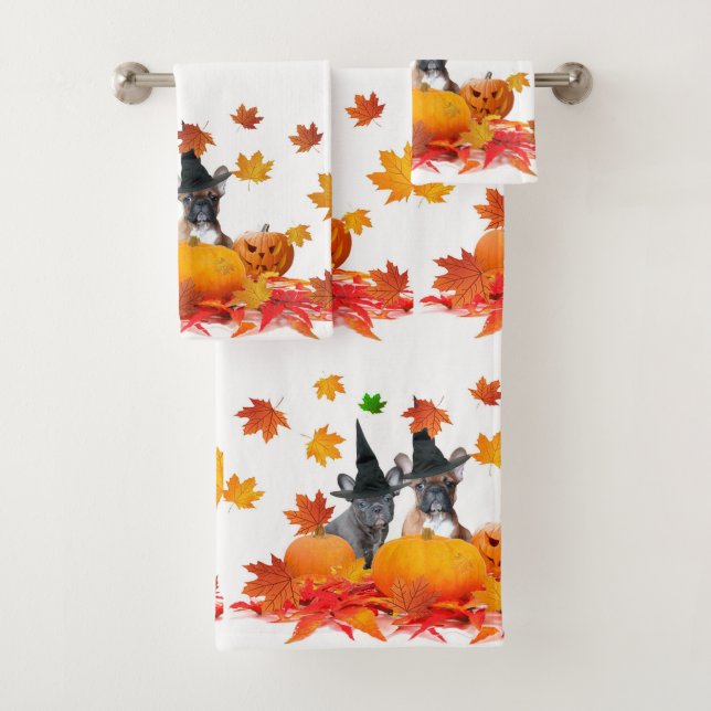Serviette de chiot pour les bulldogs de Halloween (En situation)