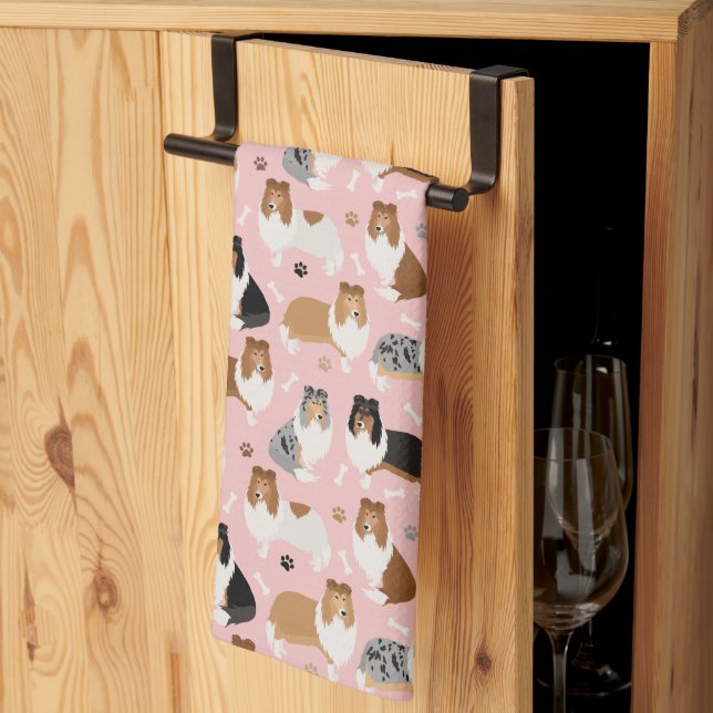 Serviette de cuisine à pois et os de collie rugueu (Pliage en tiers)