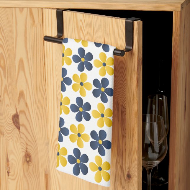 Serviette de cuisine aux fleurs (Pliage en tiers)