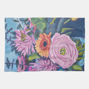 Serviette de cuisine avec un bouquet de fleurs col