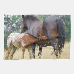 Serviette de cuisine Mama Cheval Nourrir son bébé