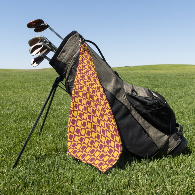 Serviette De Golf Arizona Checkerboard Maroon and Gold (Vert)