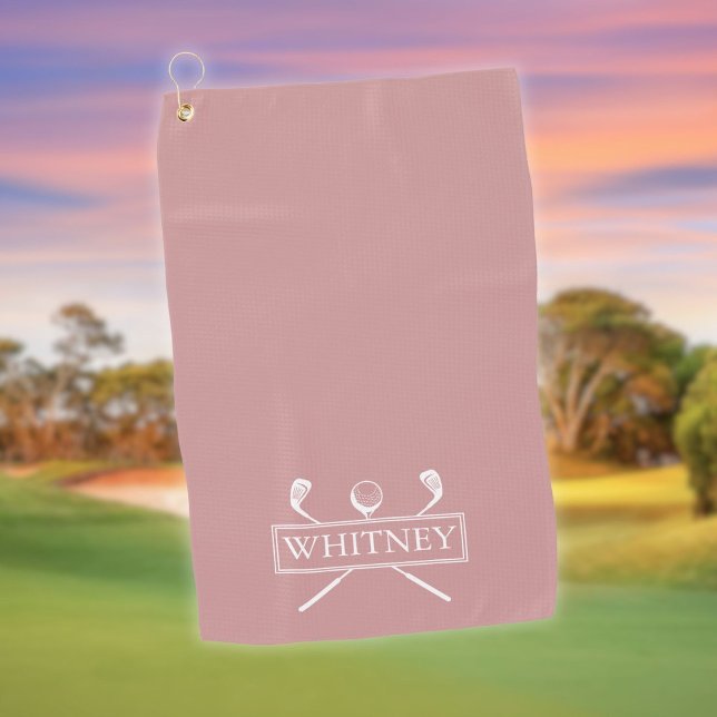 Serviette De Golf Clubs De Golf Dusty Rose Et Ball Nom Personnalisé (Dusty Rose Golf Clubs And Ball Personalized Name Golf Towel)