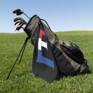 Serviette De Golf E Monogramme superposé sur l'indicateur NLD sur le