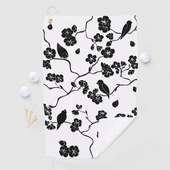Serviette De Golf Oiseaux Motifs noirs et blancs sur les fleurs de c (En situation)