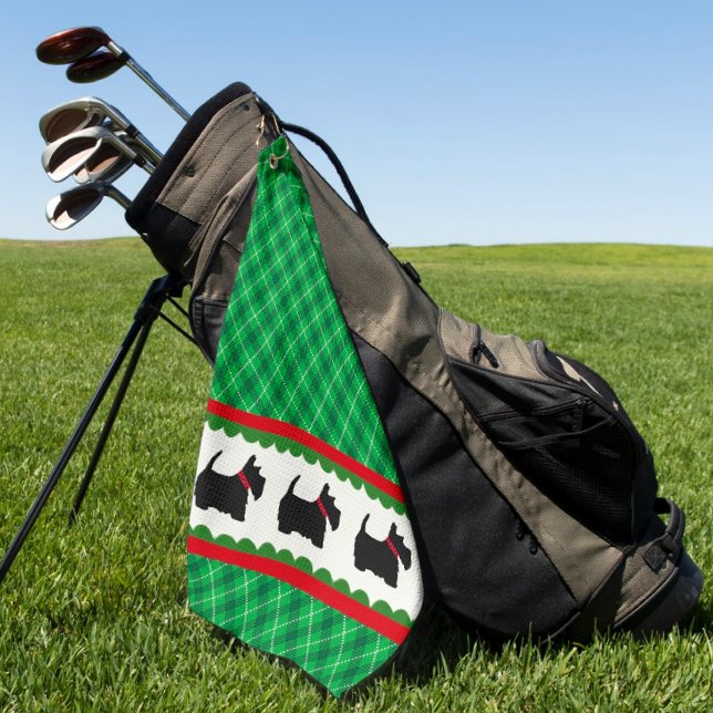Serviette de golf Scotty Dog Green Plaid Tartan Go (So cute! Green plaid, Scottish Terriers, red and green scalloped trim.)