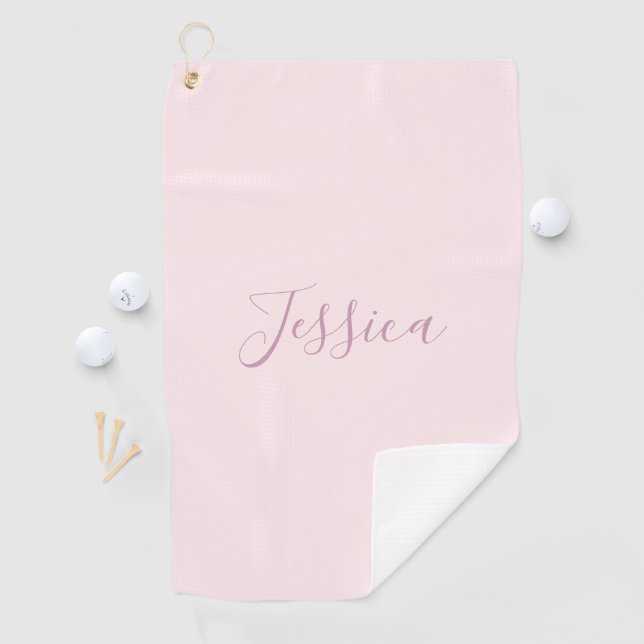 Serviette De Golf Votre texte | Élégant Script & Soft Blush Rose (En situation)