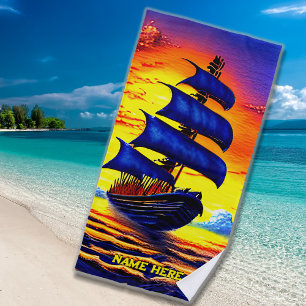 Serviette De Plage Ajouter Nom, Stylisé Blue Pirate Sailing Ship Suns