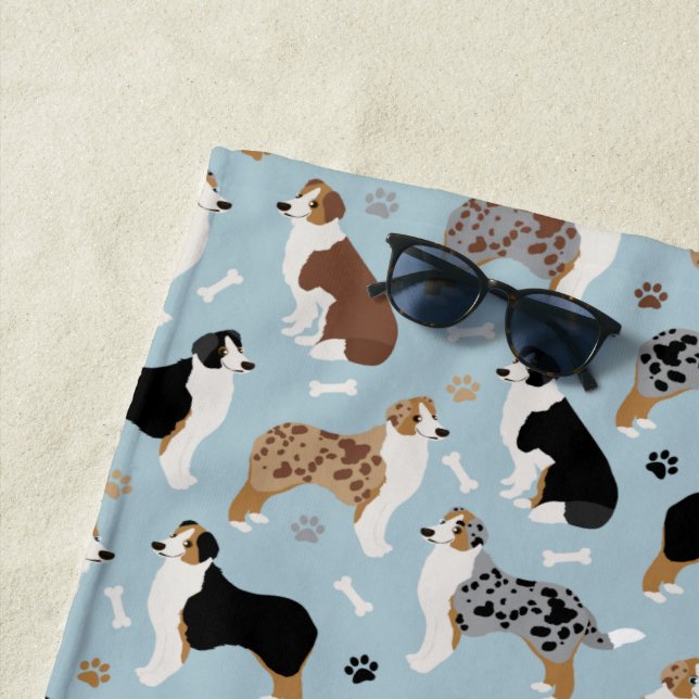 Serviette De Plage Australian Shepherd Bones and Paws Beach Towne (En situation)