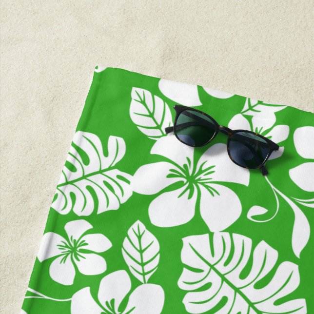 SERVIETTE DE PLAGE BIKINI ROSE (VERT VERT VERT) (En situation)