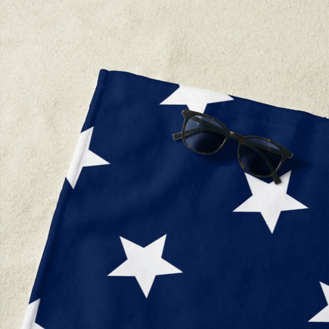 Serviette De Plage Bleu à motif étoile (En situation)